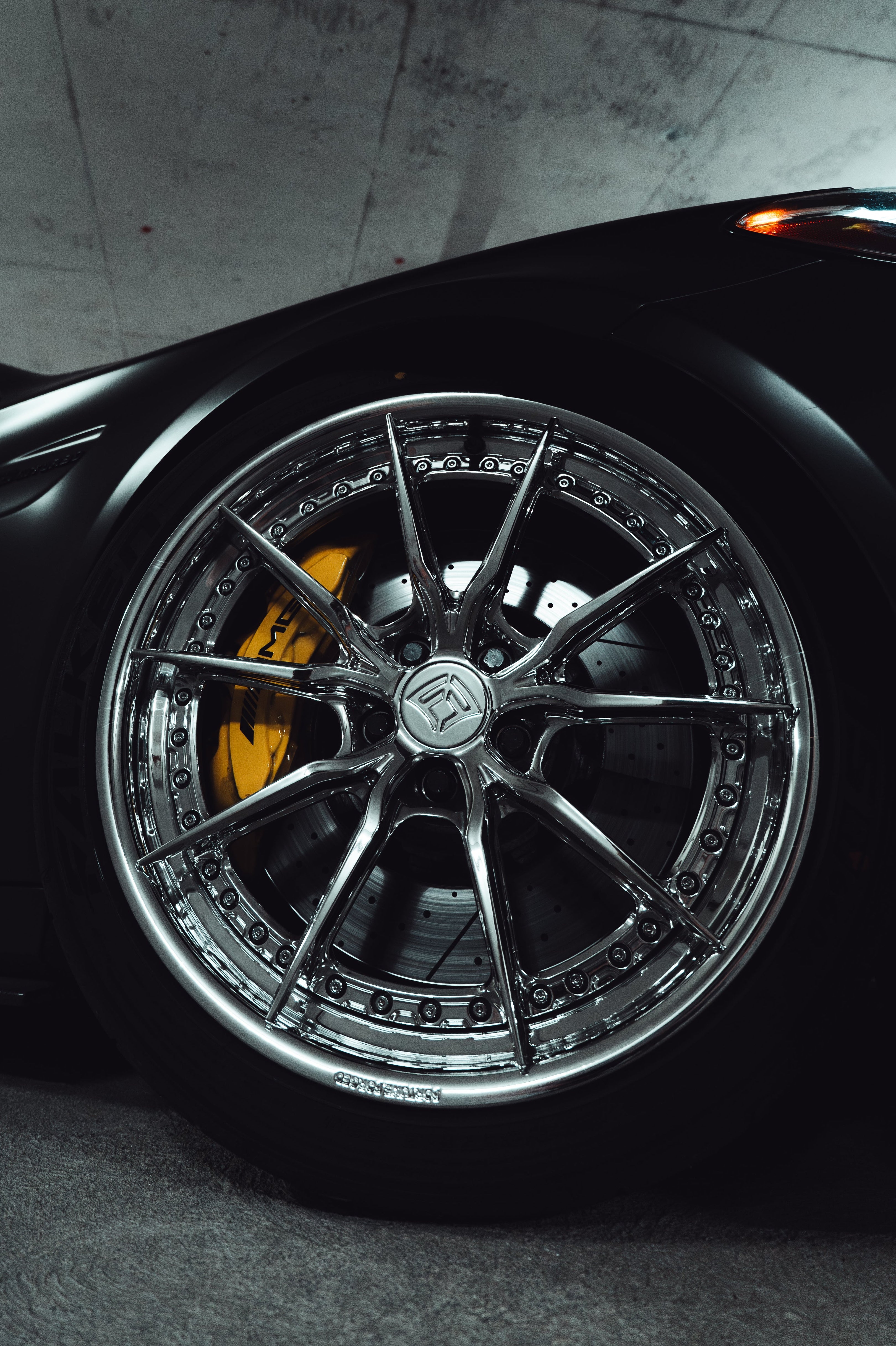Wheel of Fortune フランス語黒枠 Fortune Forged Wheels