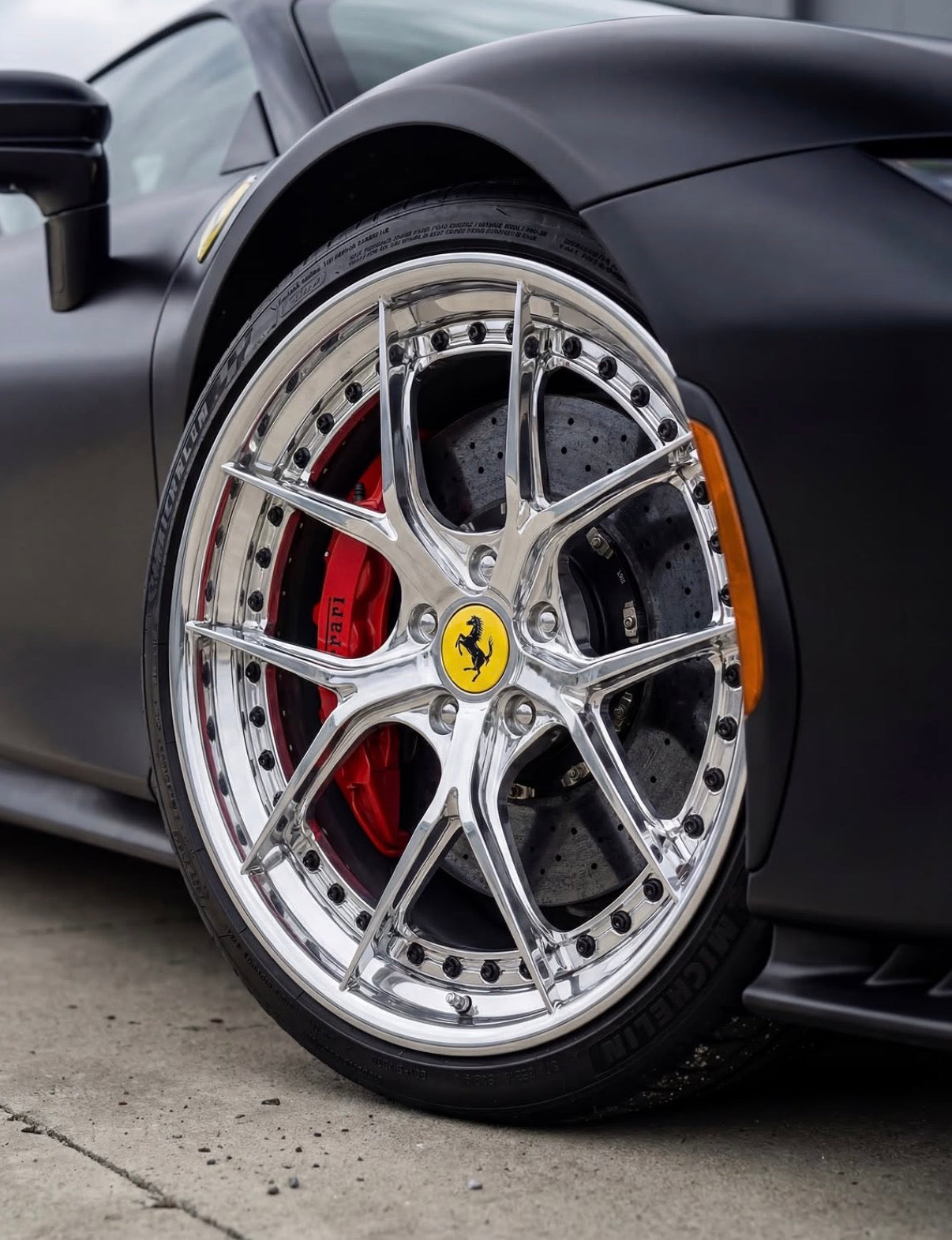 Ferarri SF90