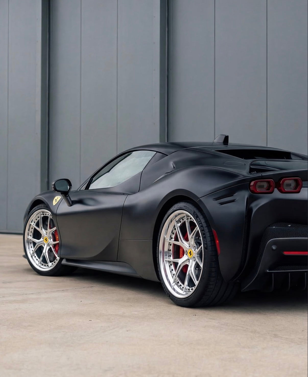 Ferarri SF90