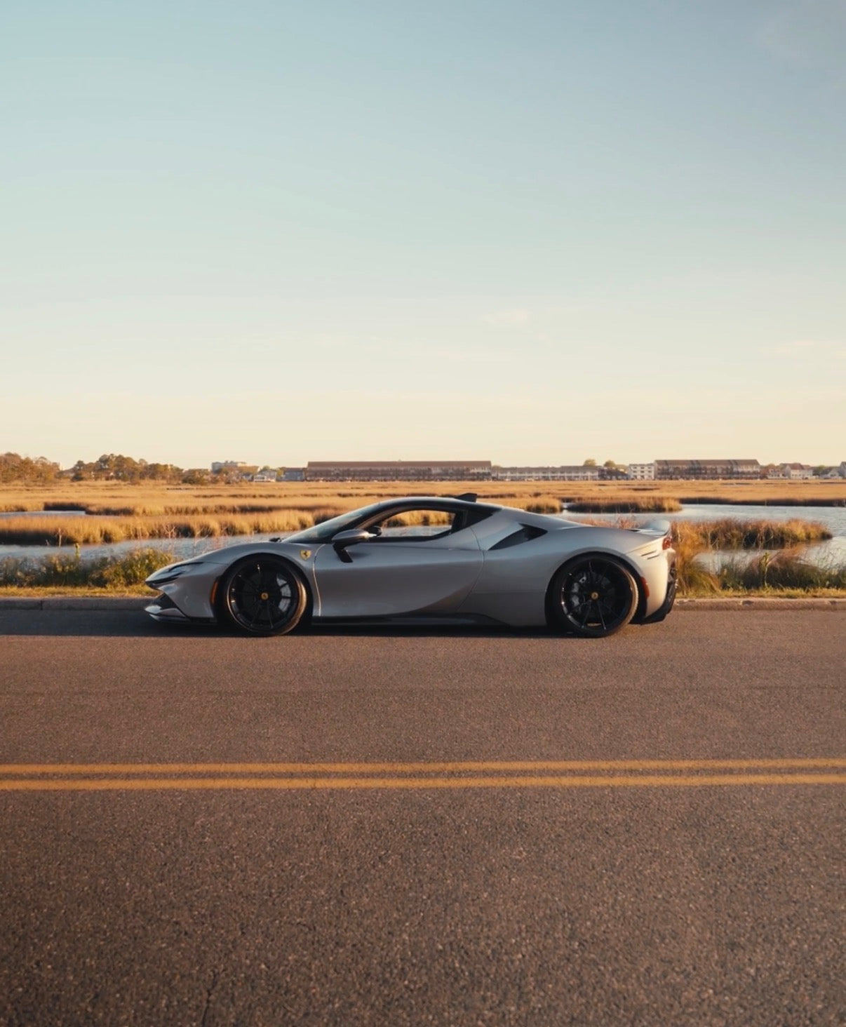 FERRARI SF90