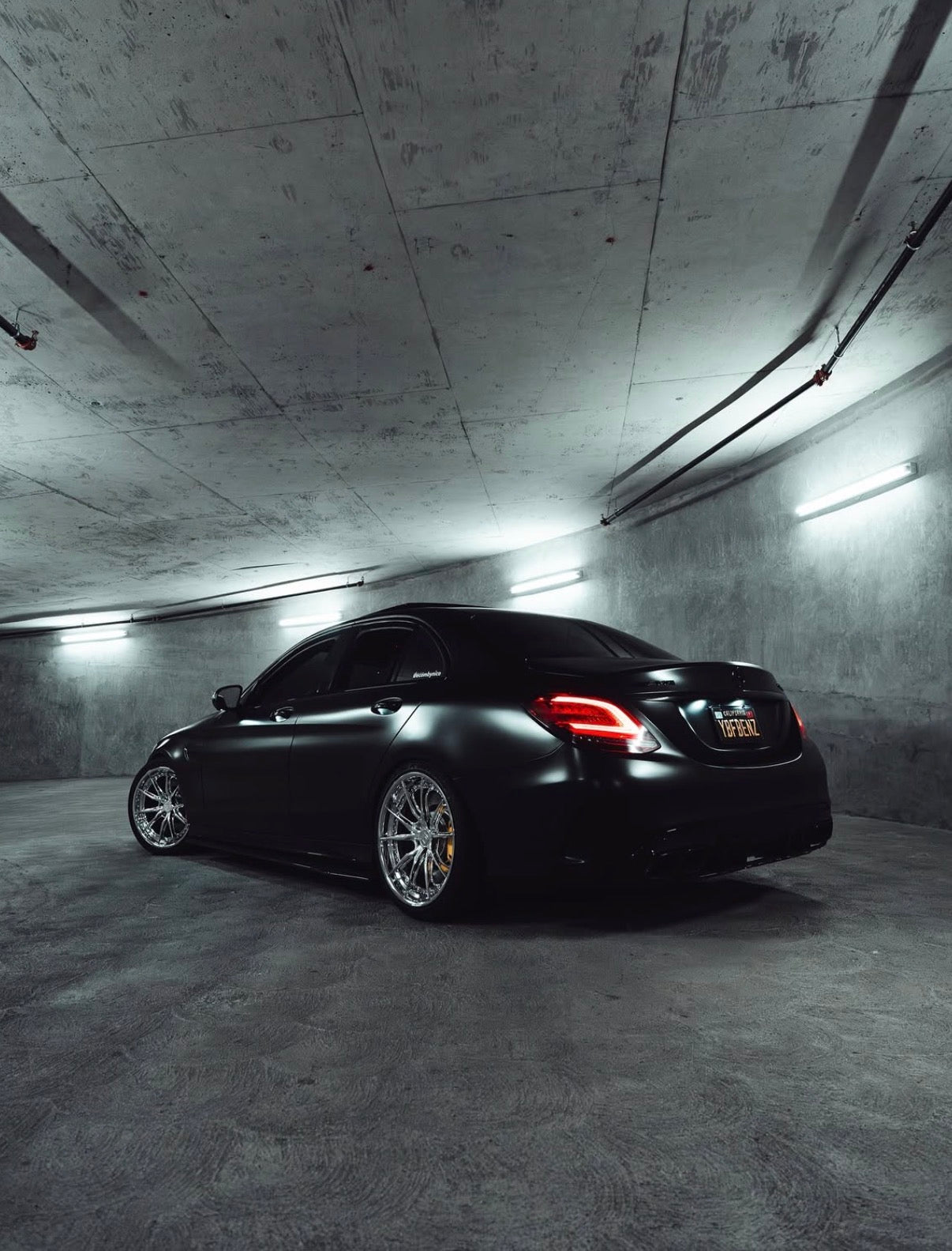MERCEDES C63S AMG
