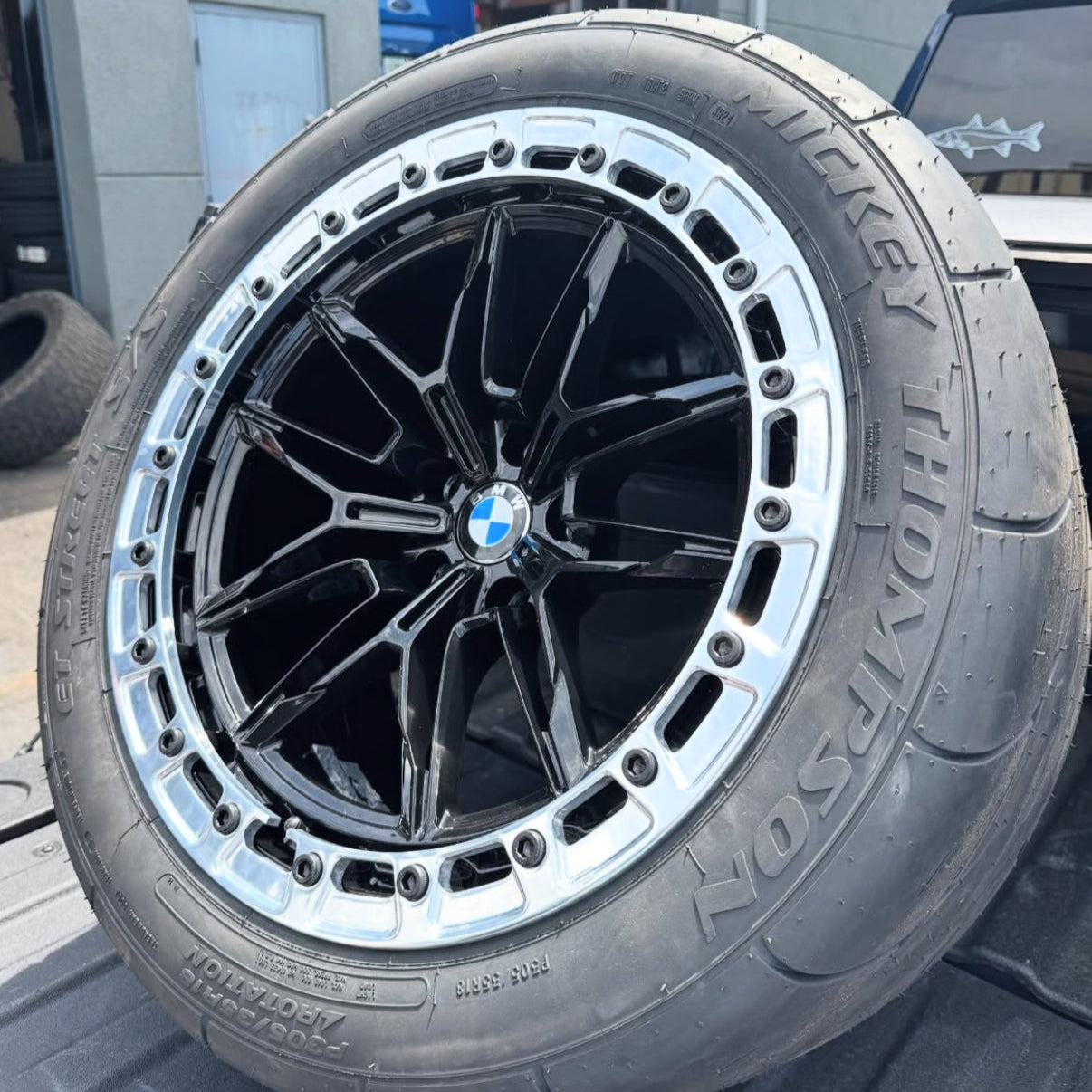 (930M) style beadlocks G87 M2